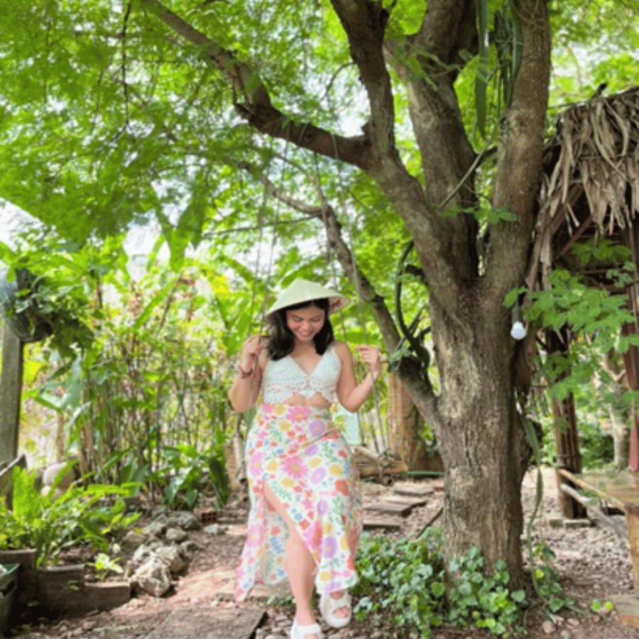 One day discovering Hue by E – scooter