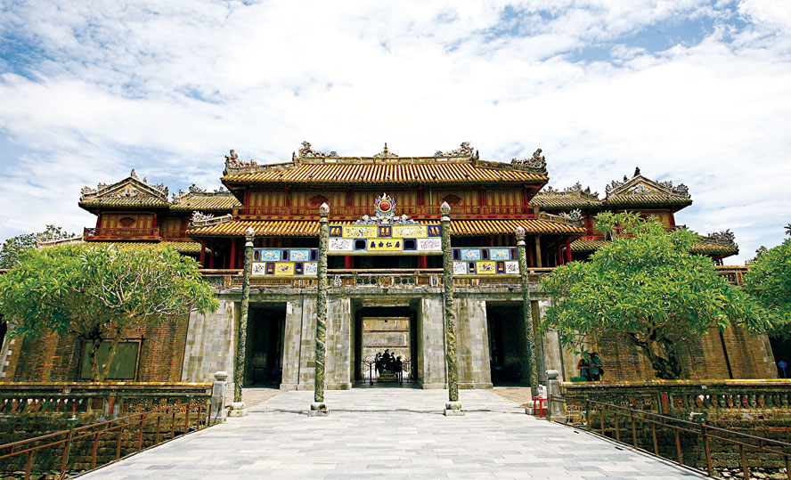 Chợ Đông Ba – Bức Tranh Đời Thường Giữa Huế Mộng Mơ