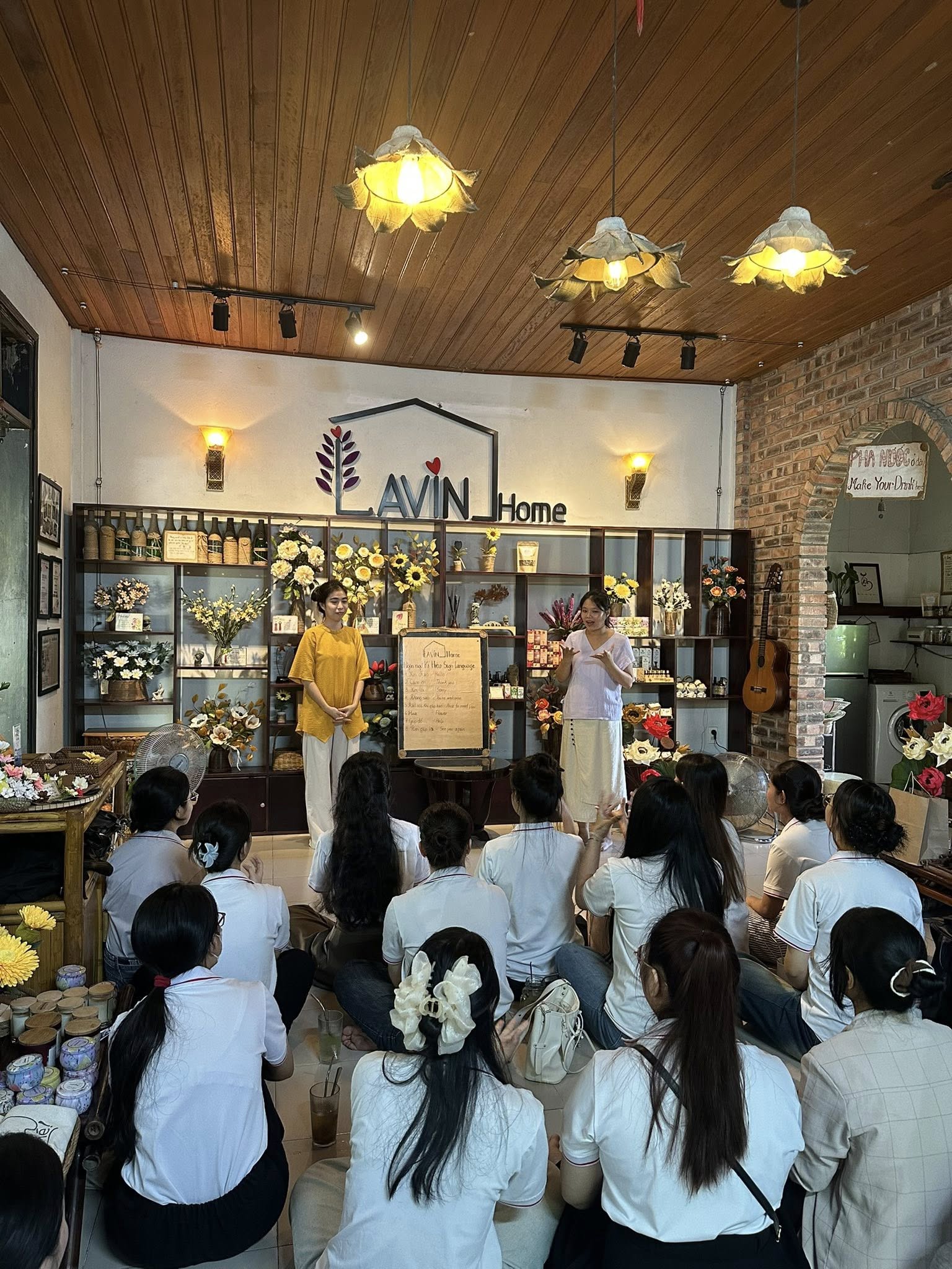 LAVIN HOME – TRẢI NGHIỆM DU LỊCH GIÁO DỤC: HỌC TỪ CUỘC SỐNG, CHẠM ĐẾN YÊU THƯƠNG