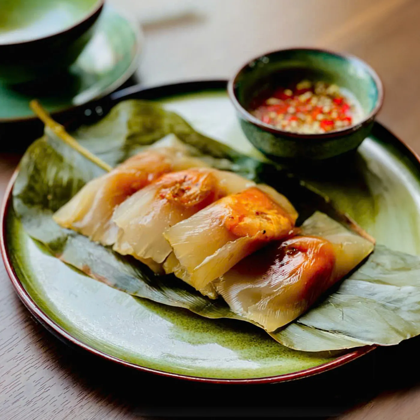 THƯỞNG THỨC ẨM THỰC ĐÊM HUẾ BẰNG XÍCH LÔ